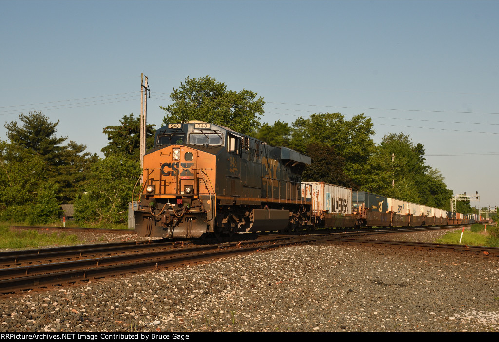 CSX 943